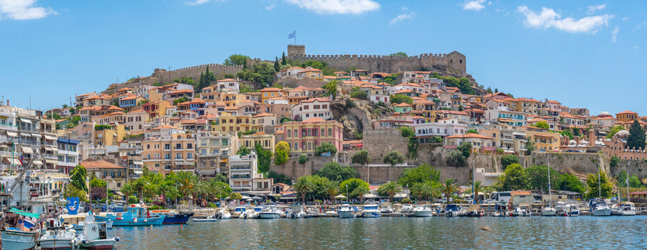View of Kavala Fortress and boats in the port, Kavala, Dimos Kavalas, Eastern Macedonia and Thrace, Gulf of Thasos, Gulf of Kavala, Greece, Europe
