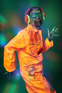 dancing dj zombie