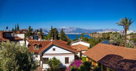 Obraz premium Panoramic view of old town (Kaleici) and sea of Antalya, Turkey