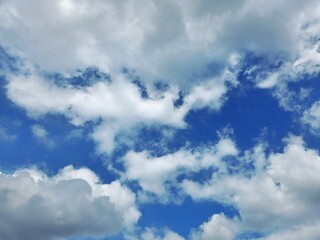 Fototapeta premium Beautiful white clouds in the sky.