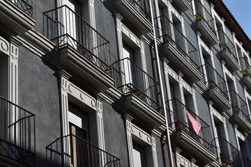Grey balconies of a small Spanish town_10.09.2022_Calatayud