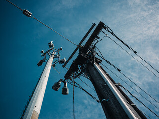 Electrical power lines