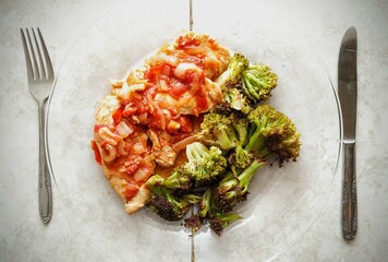brocoli con tocino