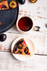 plum and cinnamon pie