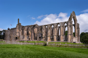 Fototapeta premium View of the ruins of Bolton priory in summer, North Yorkshire, England