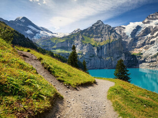 lakeside hiking trail in the mountains