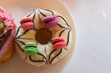 a donut dessert on display
