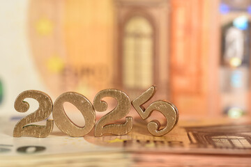 argent euro finances 2025