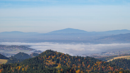 A lonely mountain in the distance. Babia Góra. View from the top of Trzy Korony. Clouds in the valley. Autumn, Pieniny Mountains, Poland © p  a  t  r  i  c  k
