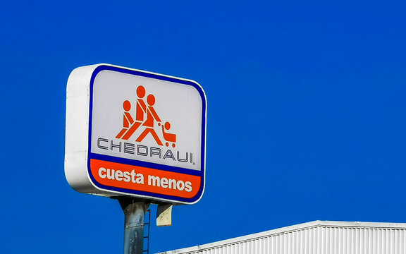 Chedraui supermarket entrance building and logo in Puerto Escondido Mexico.
