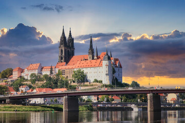 Albrechtsburg Meissen - Mei&szlig;en - Sachsen - Deutschland - H&ouml;henburg - Sp&auml;tgotisch - Stadtansicht - Elbe - Gothic - Stadtbild - Elbufer - Dom