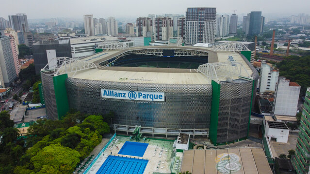 Letreiro do est&aacute;dio do palmeiras parque antartica Allianz Parque na cidade de S&atilde;o Paulo em 29 10 24