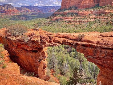 The Devil&rsquo;s Bridge in Sedona, Arizona