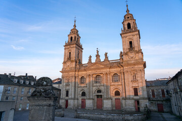 Obraz premium Cathedral of the fortified city of Lugo at sunset in a sunny day, Galicia, Spain.