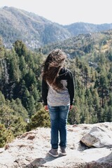 Naklejka premium Little girl in nature 