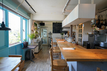 カフェレストランの店内風景