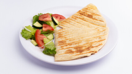Quesadilla a la plancha con ensalada 