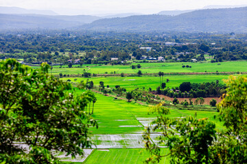 Wallpaper from the top of the mountain, overlooking the panorama, with the wind blowing all the time, fresh air, is a viewpoint that adventurers regularly visit.