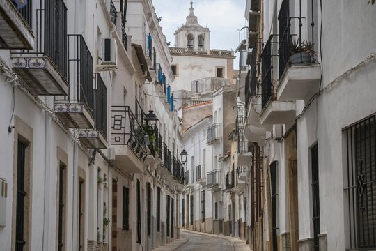 Beautiful street in the medieval town of Alburquerque (Extremadura).