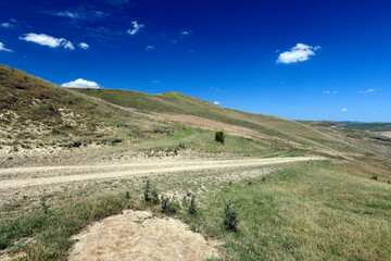 Steppen-Landschaft in Rumänien // Steppe landscape in Romania (Pajiștile lui Suciu)