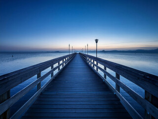 Obraz premium sunrise at the pier