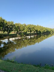 Fototapeta premium Paisagens com muito verde, lago e oceano, nos trazem alimento para alma. 