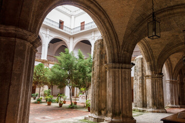 San Francis of Asisi Basilica cloister La Habana (Havana), Cuba