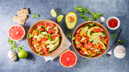 mixed vegetarian salad with avocado, grapefruit and shrimp