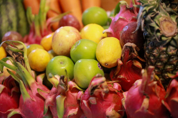 태국 재래시장에서 판매하는 신선한 야채,채소,과일들