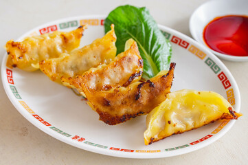 焼き餃子