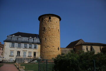 Tour Philippe-Auguste en pierre à Charlieu