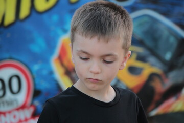 garçon blond yeux bleus 6 ans