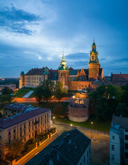 Fototapeta premium Wawel castle and cathedral in the night, Krakow, Poland