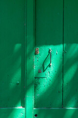 poignée de porte en bois vert