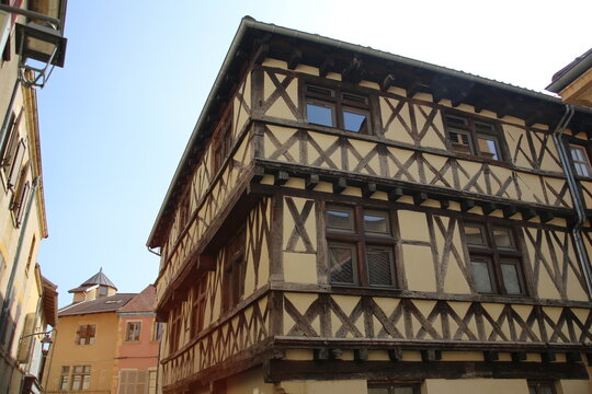 Maison m&eacute;di&eacute;vale &agrave; pans de bois de la ville de Charlieu dans la Loire