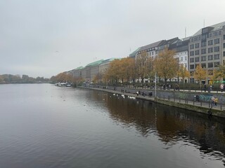 Fototapeta premium Hamburg Alster River in Autumn