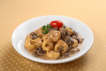 Cappelletti alla cream with Funghi Secchi