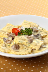 Bufala mozzarella ravioli alla cream with mushrooms