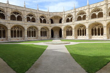 Clo&icirc;tre du monast&egrave;re des Hi&eacute;ronymites, Mosteiro dos Jer&oacute;nimos, ville de Lisbonne, Portugal