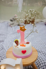 Flores con Torta de 1 a&ntilde;o