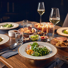 served table in restaurant