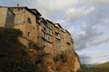 Casas Colgadas sobre la roca en Frias, Burgos, España