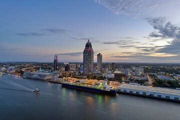 Fototapeta premium Downtown Mobile waterfront skyline at sunset