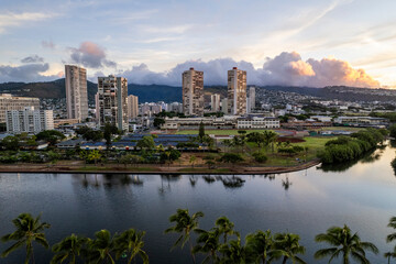 Naklejka premium oahu sunrise