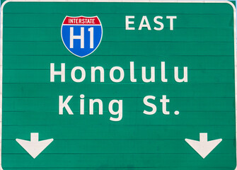 Fototapeta premium a view of honolulu hawaii 