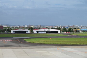 航空学校の外観
