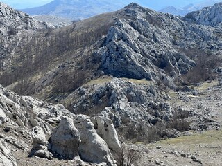 Limestone rocks on southern Velebit, Jasenice (Velebit Nature Park, Croatia) - Kalksteinfelsen im...