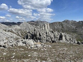 Limestone rocks on southern Velebit, Jasenice (Velebit Nature Park, Croatia) - Kalksteinfelsen im...