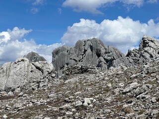 Limestone rocks on southern Velebit, Jasenice (Velebit Nature Park, Croatia) - Kalksteinfelsen im...