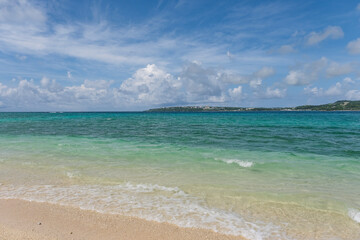 透明度が高い瀬底島のアンチ浜ビーチ